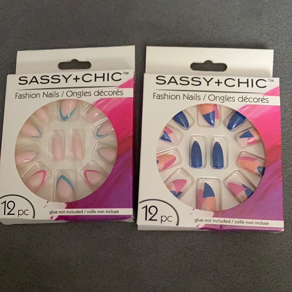 💜Bundle of 2 pack Sassy + Chic Fashion Nail Kits